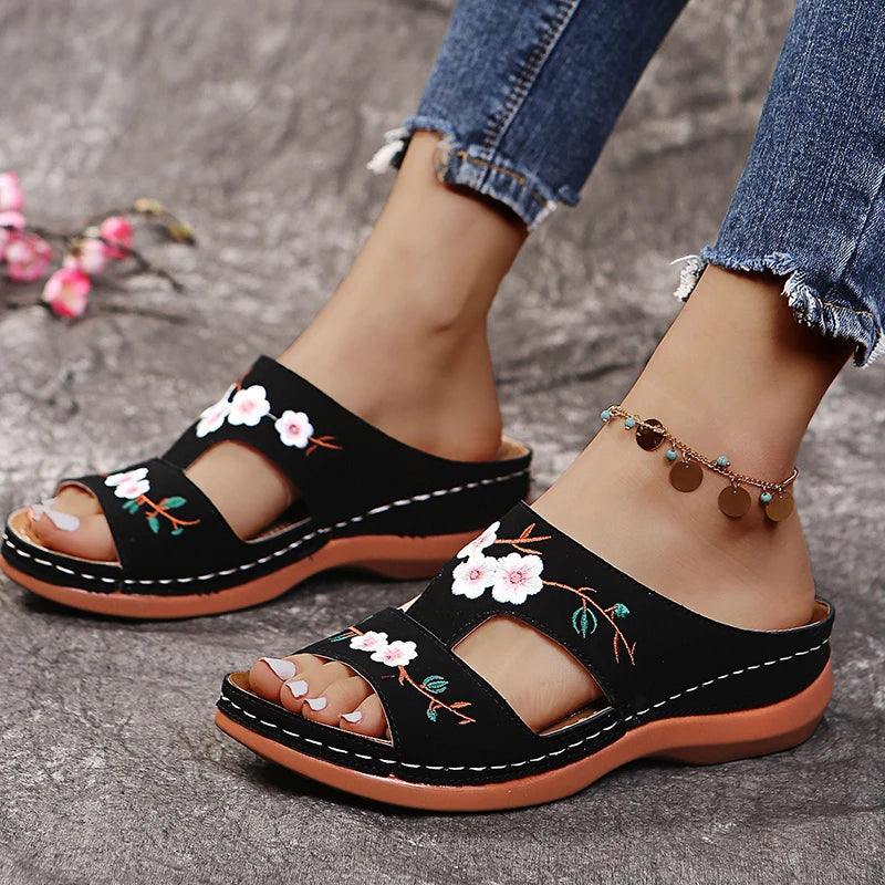 The Arabella - Casual Floral Sandals